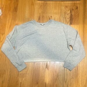 $10 CLEARANCE - NWT TopShop Cropped Grey Sweatshirt in UK Size 10
